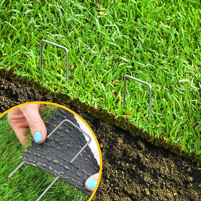 CEWOR 200 Pack Landscape Staples 4 Inches, Galvanized Metal Garden Stakes Landscaping Landscape Fabric Staples Sod Pins for Lawn, Barrier Fabric, Garden Fence, Ground Cover