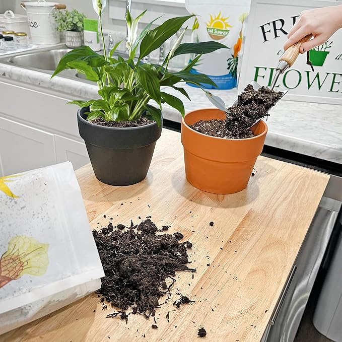 All-Purpose Compost Blend (8 Quarts), Deluxe Mix for Indoor/Outdoor Plants w/Mushroom Compost and Worm Castings